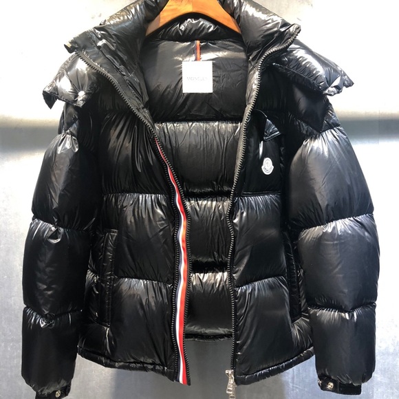 Moncler - Picture 2 of 3
